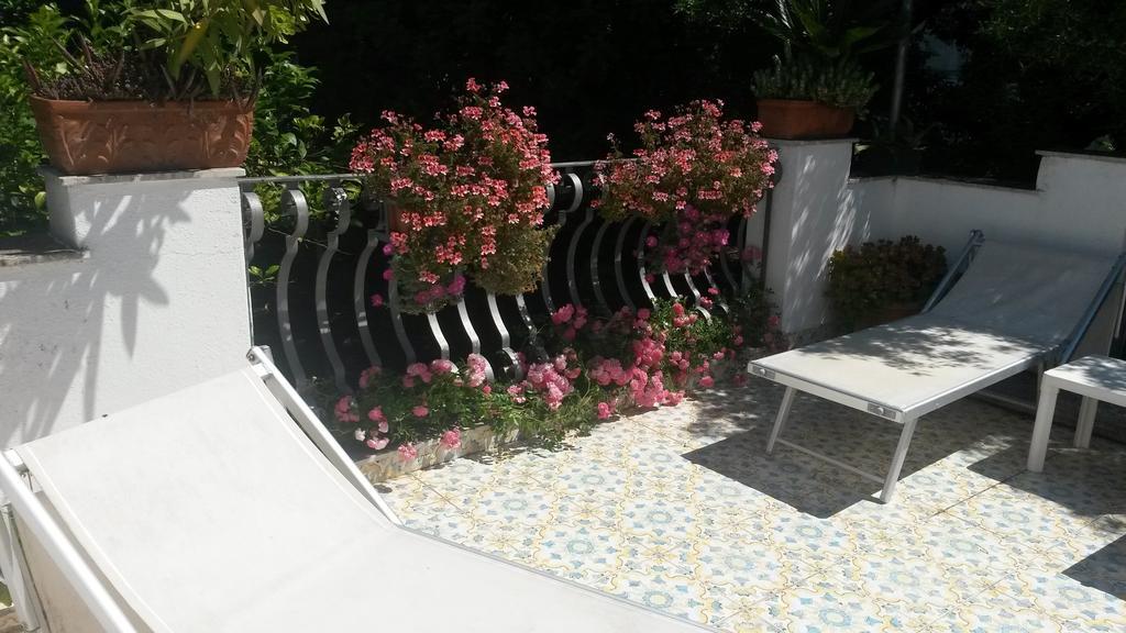 פרוסידה Piccolo Tirreno Hotel Residence מראה חיצוני תמונה