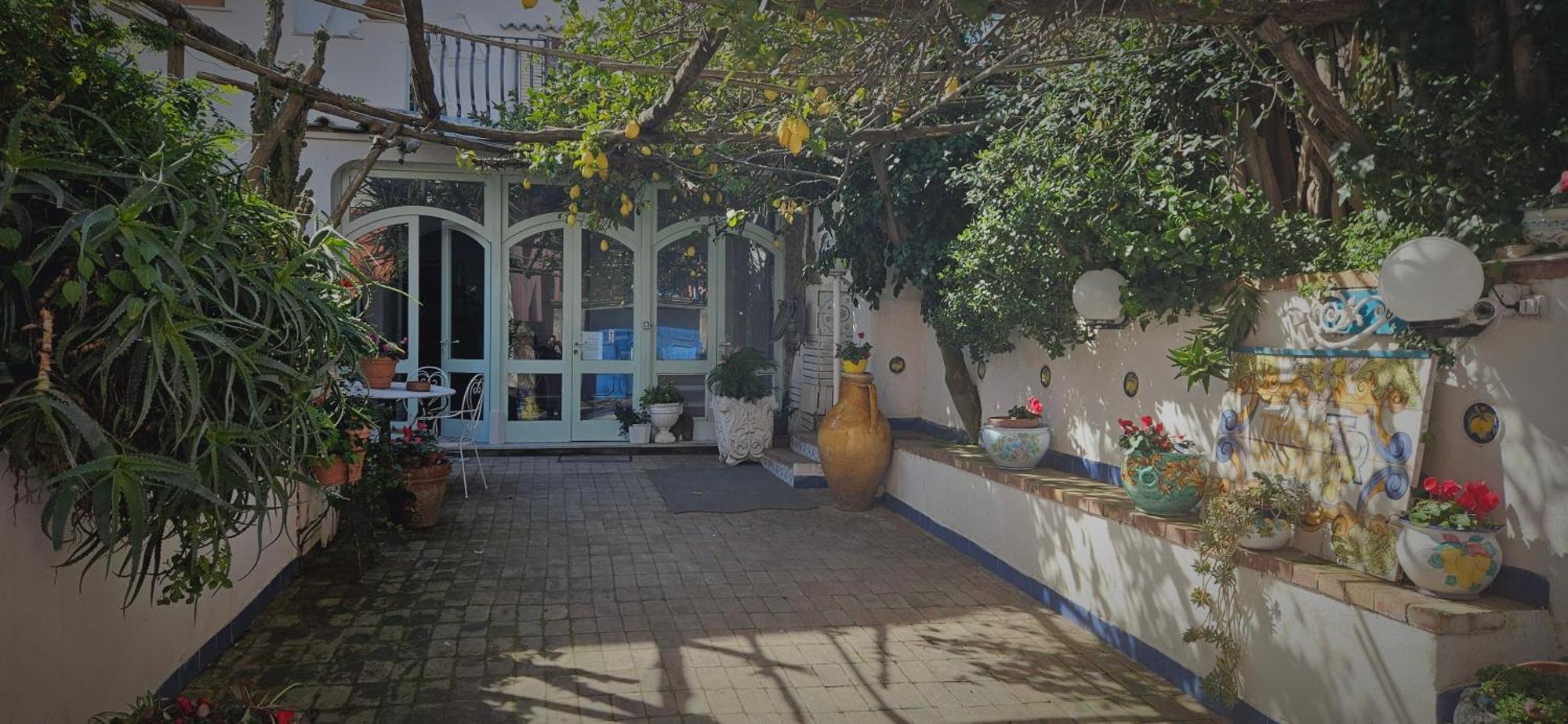 פרוסידה Piccolo Tirreno Hotel Residence מראה חיצוני תמונה