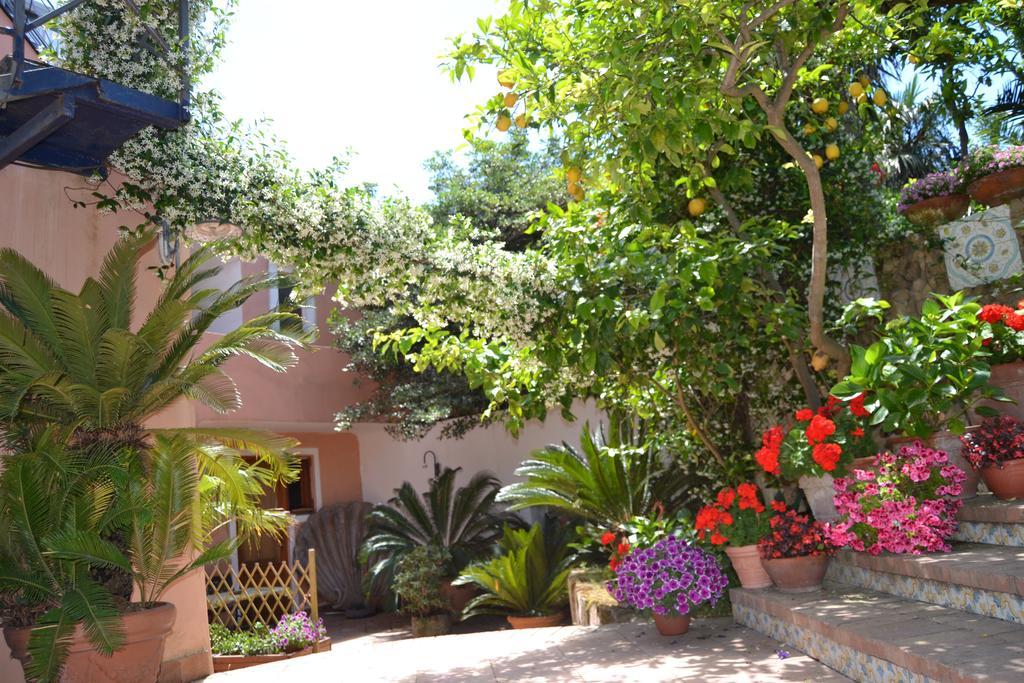 פרוסידה Piccolo Tirreno Hotel Residence מראה חיצוני תמונה