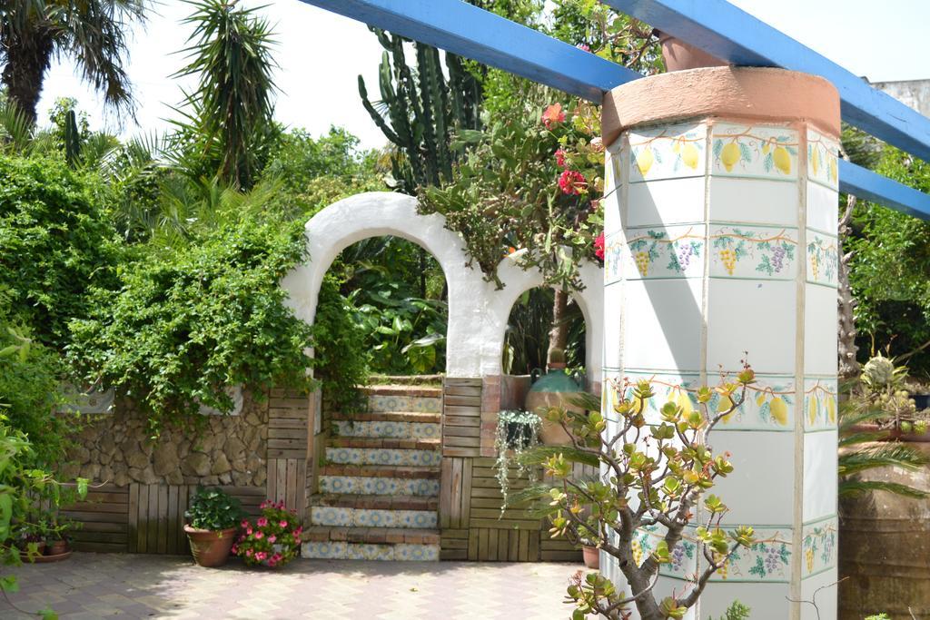 פרוסידה Piccolo Tirreno Hotel Residence מראה חיצוני תמונה