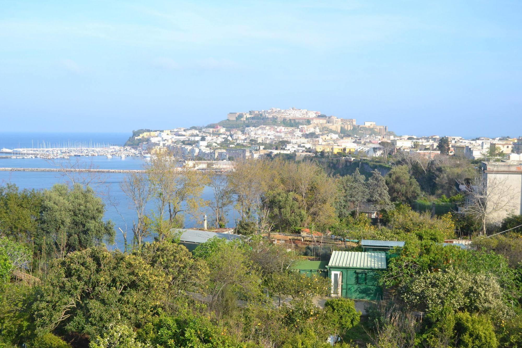 פרוסידה Piccolo Tirreno Hotel Residence מראה חיצוני תמונה